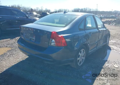 2009 Volvo S40 2.4I from USA, damaged, VIN YV1MS390592465286